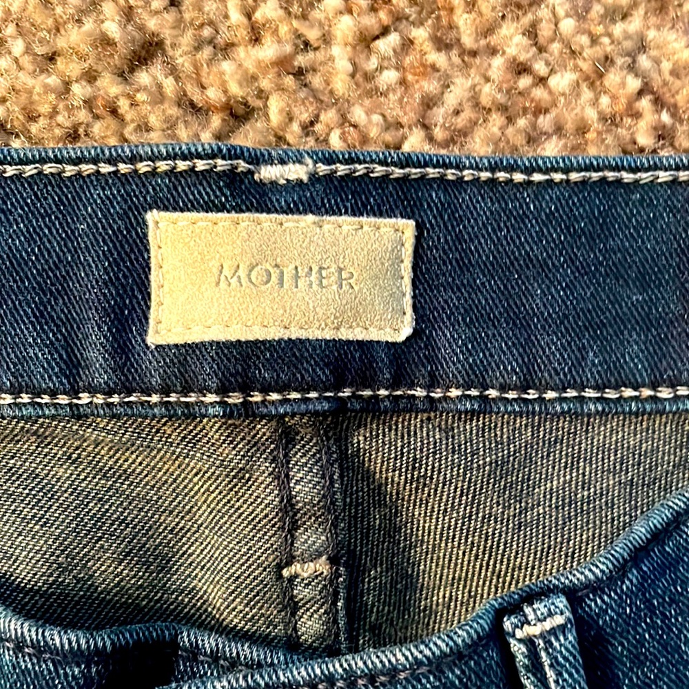 Mother brand size 27 straight leg stretch dark denim jeans with no stitch hem